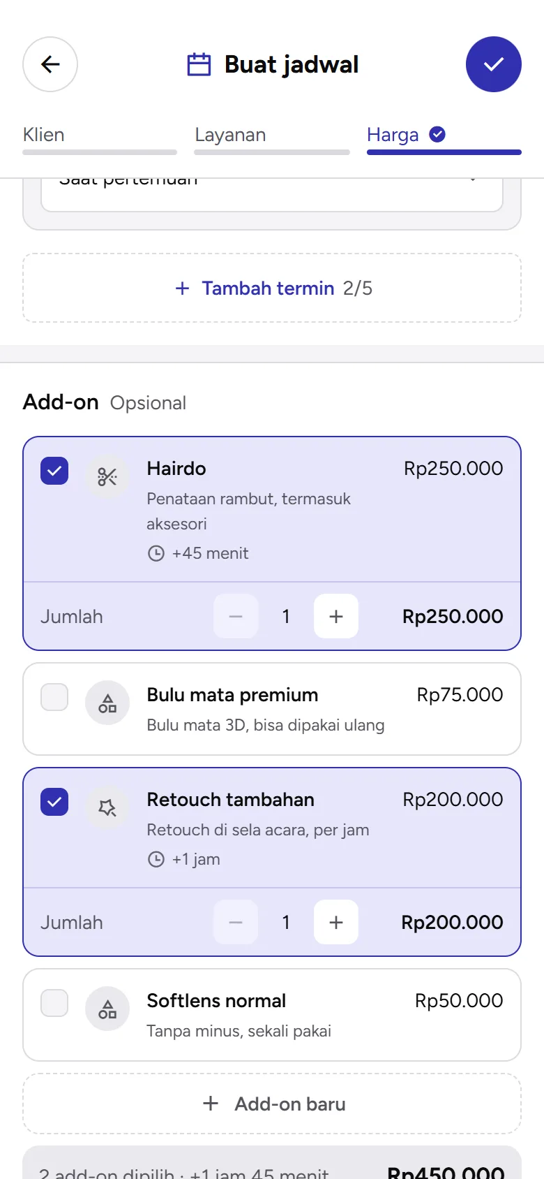 Tangkapan layar: kartu Add-on di langkah Harga Buat jadwal dengan dua add-on dipilih, tampilan ponsel