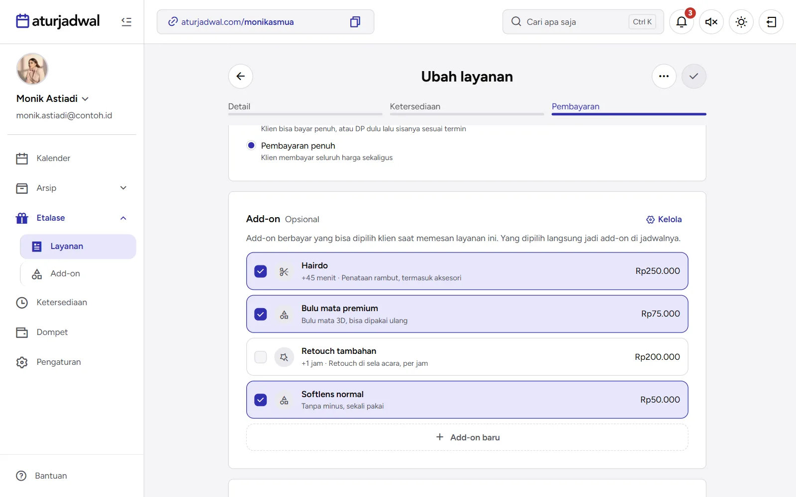 Tangkapan layar: kartu Add-on di form layanan dengan add-on yang dicentang, tampilan desktop