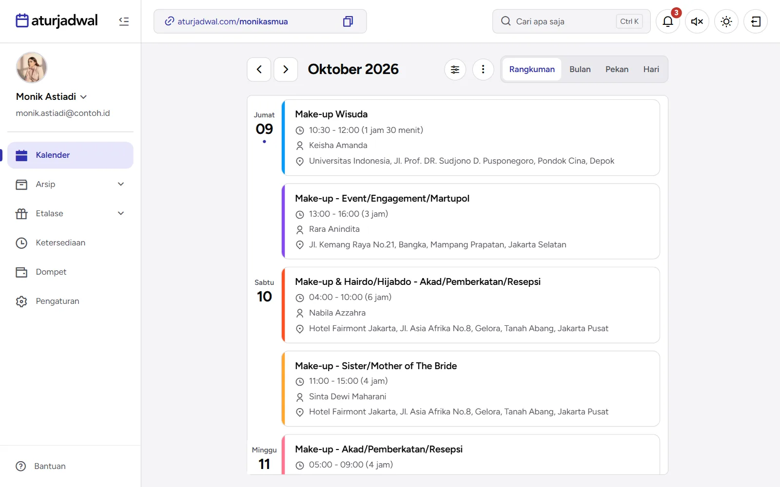 Tangkapan layar: dasbor dengan sidebar dan bilah atas, tampilan desktop
